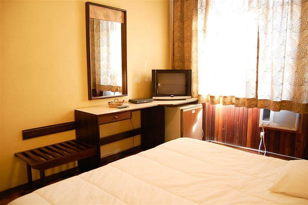 Hotel Itamaraty Куритиба Екстериор снимка